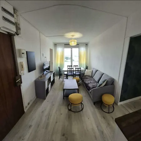 Private - Shared - - F2-2 * Talence